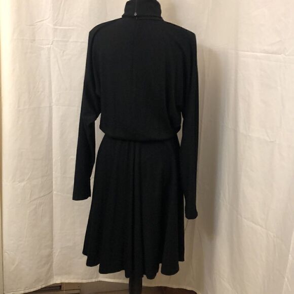 Vintage Lloyd Williams womens wool dress. Back zipper. Elastic waist. - Picture 5 of 15